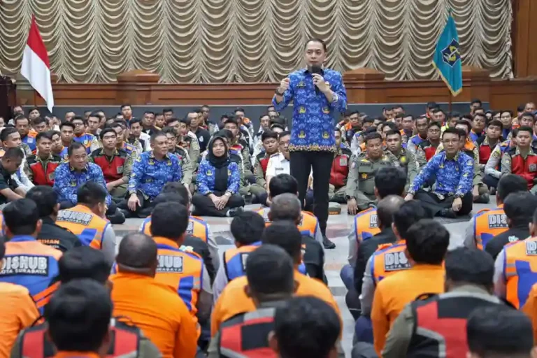 Wali Kota Eri Bentuk Pasukan Gabungan PRJ di 54 Titik untuk Kembalikan Fungsi Utama Jalan