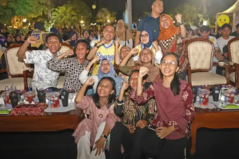Wali Kota Eri Ajak Pemuda Surabaya Aktif Berorganisasi dan Berkarya: “Jangan Habiskan Waktu untuk Gosip”