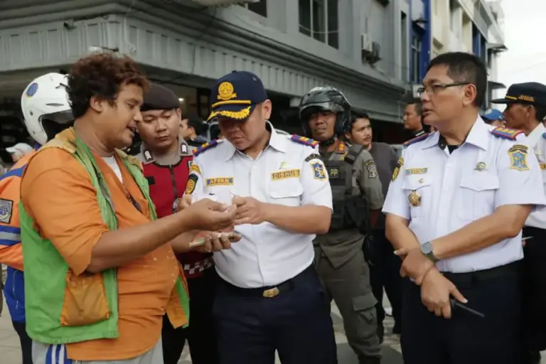 Langgar Batas Wilayah dan Parkir Sembarangan, Dishub Surabaya Beri Peringatan Keras hingga Ancaman Derek
