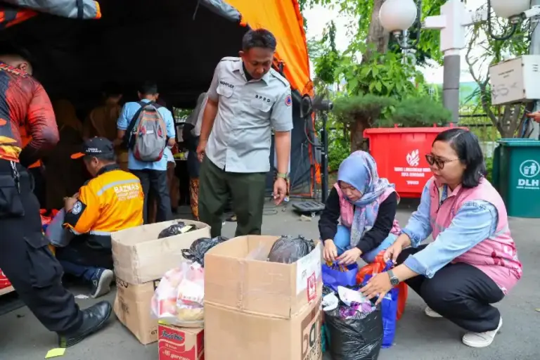 Pemkot Surabaya Kembali Salurkan Bantuan Logistik untuk Sumatera, Pengiriman Lewat Jalur Laut Dibantu Koarmatim
