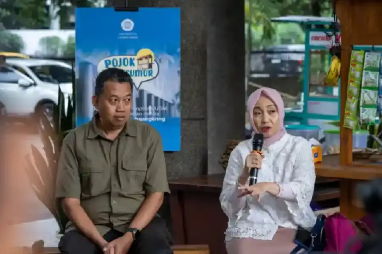Banjir Bandang Sumatera Ungkap Krisis Ekologis: Pakar Ingatkan Risiko Meningkat Akibat Iklim dan Kerentanan Geologi Banjir bandang di Sumatera dipicu akumulasi masalah geologi, iklim, dan degradasi ekologis. Ahli UGM dan BMKG mengingatkan risiko bencana makin meningkat.