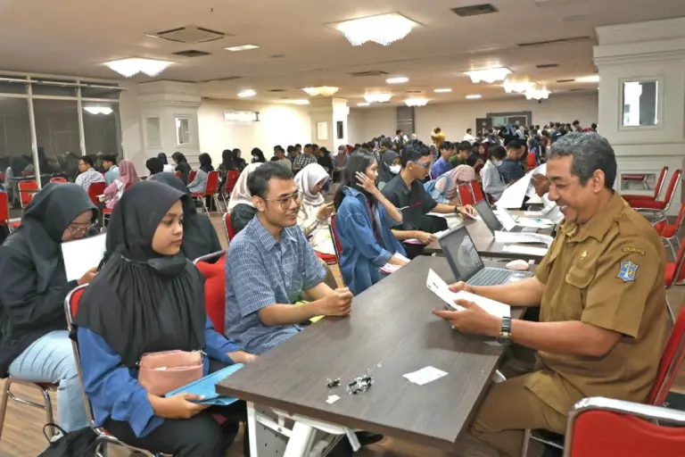 Tambah Kuota dan Anggaran, Pemkot Surabaya Perluas Beasiswa Pemuda Tangguh 2026