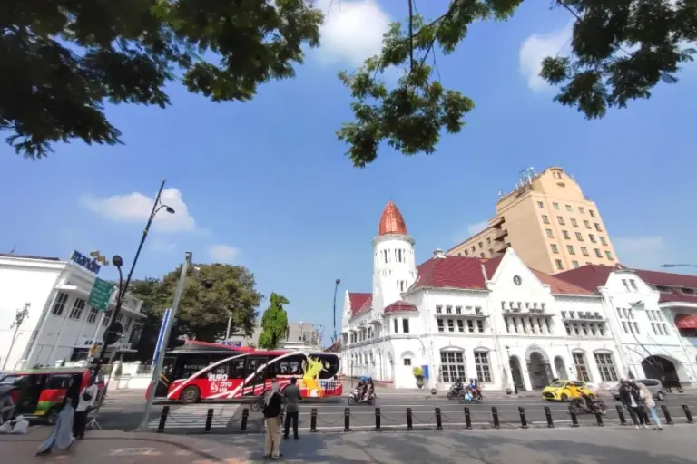 Mal Jadi Primadona, Kota Surabaya Diserbu Ratusan Ribu Wisatawan di Libur Nataru