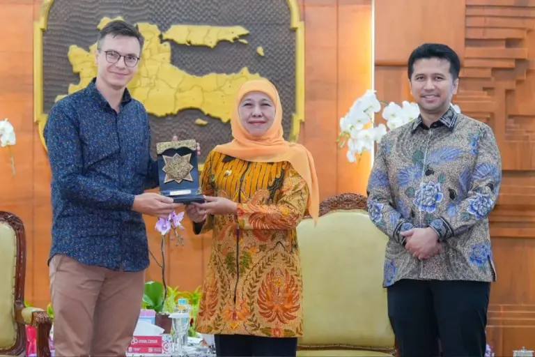 Gubernur Khofifah Terima Dubes Jerman, Proyek SRRL Surabaya Ditargetkan Ground Breaking 2027