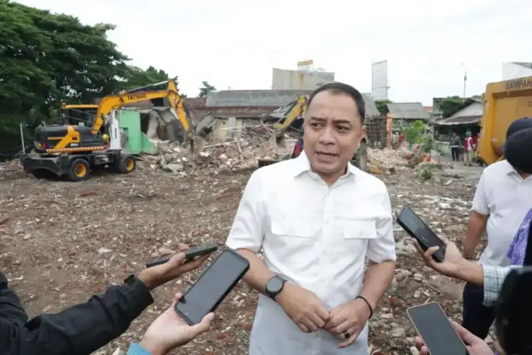 Wali Kota Eri Pastikan Flyover Taman Pelangi Segera Dibangun, Pembebasan Lahan Rampung