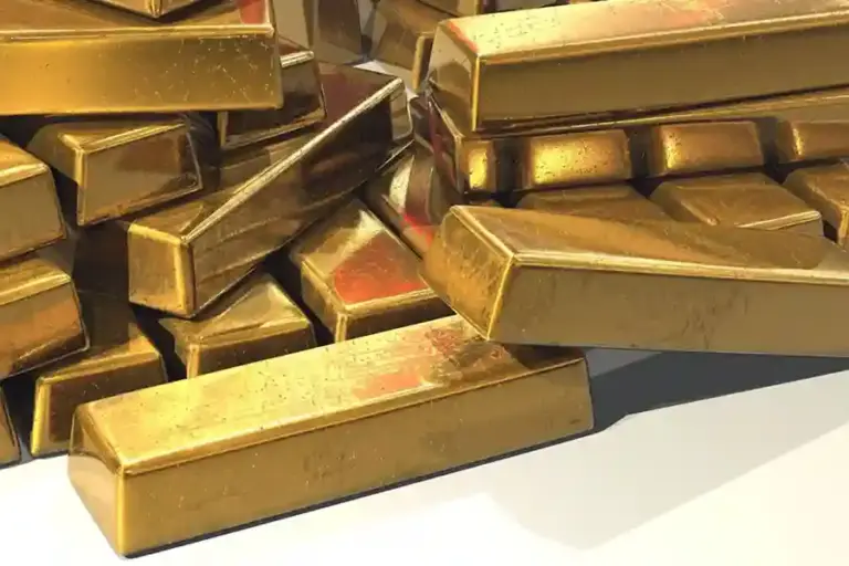 Harga Emas Antam Hari Ini Turun, Cek Rincian Lengkap di Pegadaian 3 Mei 2026 Ilustrasi emas (foto: Stevebidmead/pixabay)