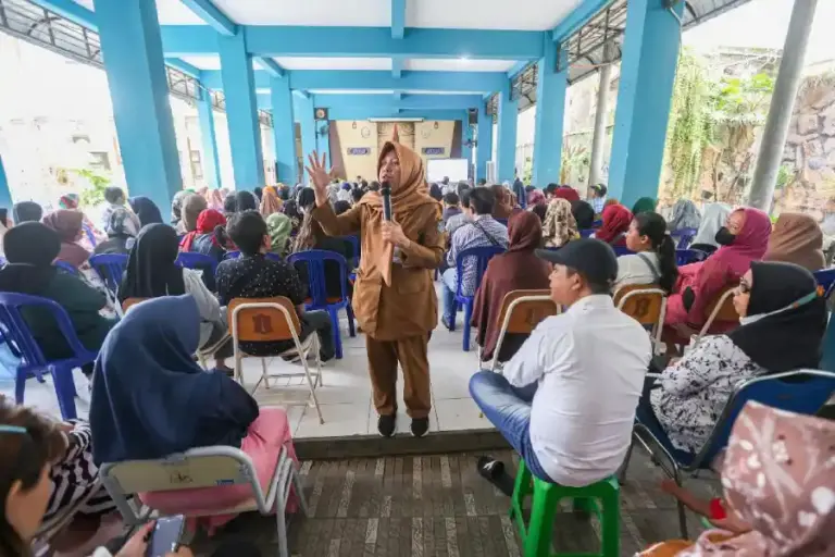 Dispendik Surabaya Libatkan Orang Tua Awasi Gawai Anak, Cegah Paparan Konten Negatif Sejak Dini