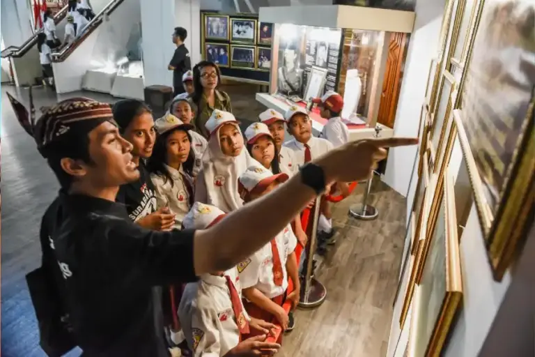 Kunjungan Wisata Surabaya Tembus 25,4 Juta Sepanjang 2025, Pasar Domestik Dominan