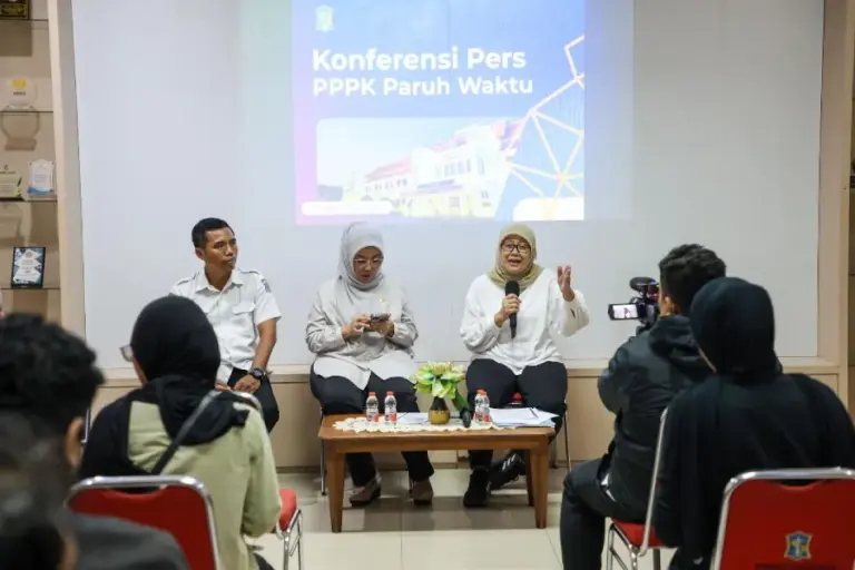 Patuh Regulasi Pusat, Pengupahan PPPK Paruh Waktu Pemkot Surabaya Ikuti KepmenPAN-RB dan SE Mendagri