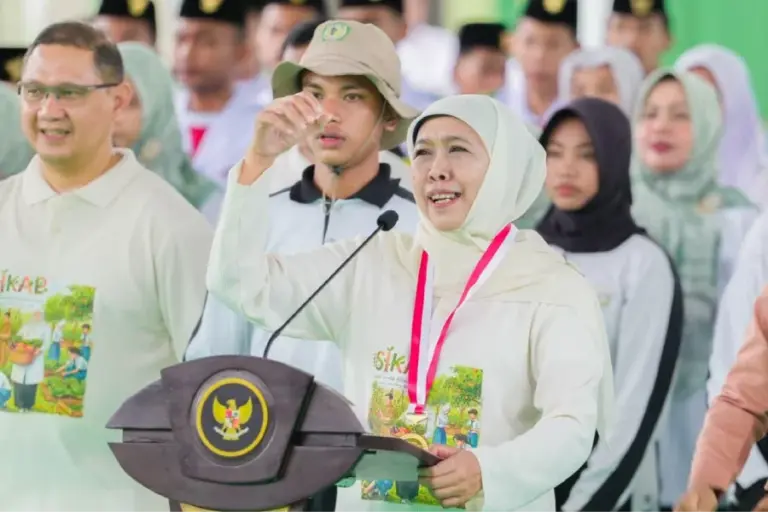 Gubernur Khofifah Resmikan Revitalisasi 26 SMA/SMK/SLB di Kediri, Perkuat Ekosistem Pendidikan Jawa Timur