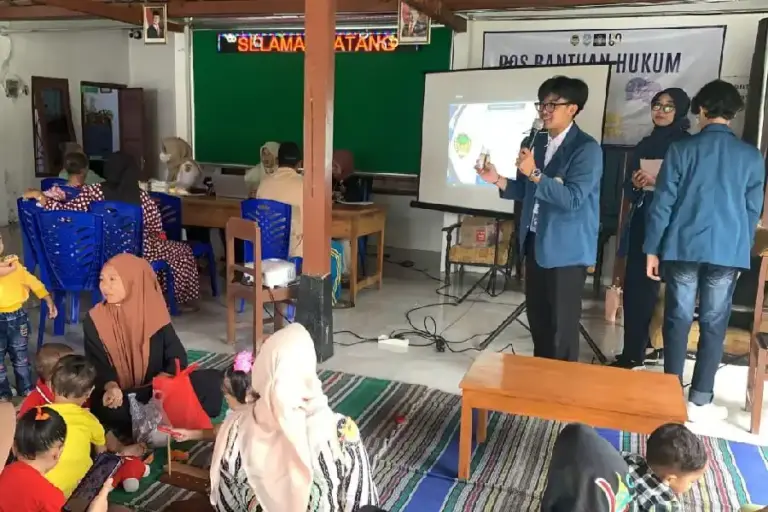 Sebulan Mengabdi Lewat KKN BBK 7, Mahasiswa UNAIR Hadirkan Dampak Nyata bagi Warga Sobrah dan Mojoasem