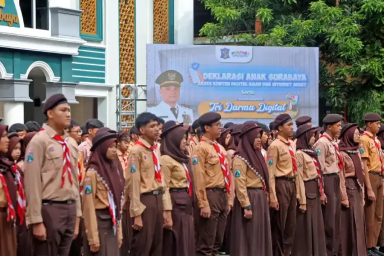 Dua Bulan Berlaku, Pembatasan Gawai di Sekolah Surabaya Dinilai Efektif Bentuk Karakter Siswa