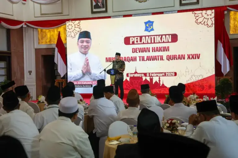 Lantik Dewan Hakim MTQ XXIV, Wali Kota Eri Dorong Lahirnya Kafilah Unggulan Surabaya