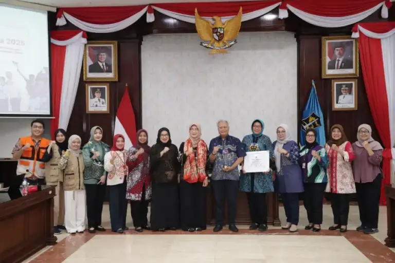 Pemkot Surabaya Raih Peringkat Pertama PIMTI Awards 2025, Unggul dalam Kepemimpinan Perempuan