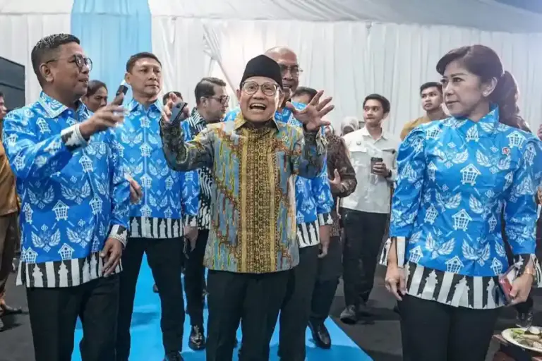 HPN 2026: Pemerintah Tegaskan Pers Tak Boleh Kalah oleh Algoritma di Era Digital Menteri Koordinator Pemberdayaan Masyarakat Abdul Muhaimin Iskandar saat menghadiri puncak peringatan Hari Pers Nasional (HPN) 2026 (foto: facebook @cakiminow)