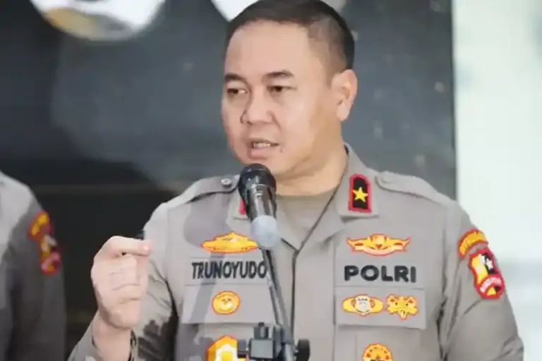 Kepala Biro Penerangan Masyarakat (Karo Penmas) Divhumas Polri, Trunoyudo Wisnu Andiko