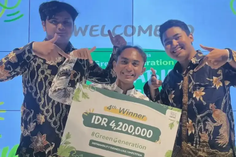 Inovasi Netra, Mahasiswa UNAIR Raih Juara Internasional Lewat Solusi Sampah Plastik Berkelanjutan