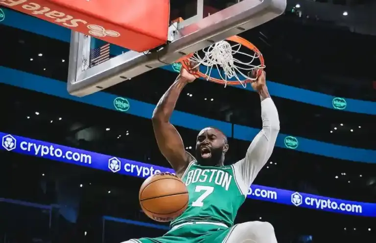 Celtics Gilas Lakers 111-89, Jaylen Brown Bersinar