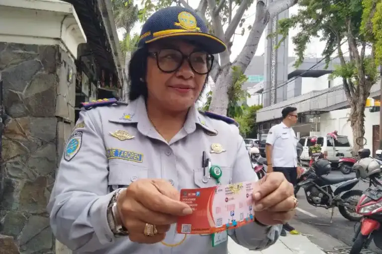 Pemkot Surabaya Siap Luncurkan Voucher Parkir Suroboyo, Perkuat Sistem Non-Tunai dan Transparansi Retribusi