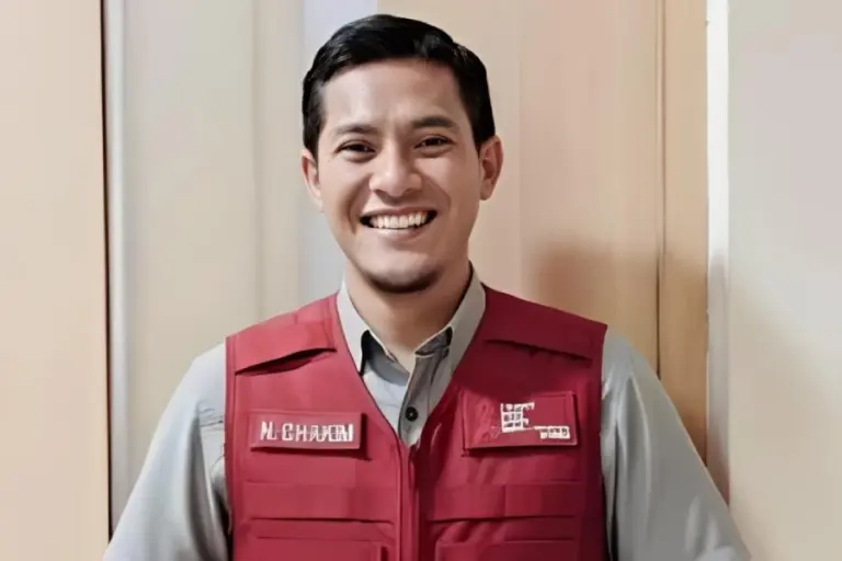 Alumni UNAIR Pimpin PPNI Gresik, Nur Chakim Perkuat Layanan Kesehatan dan Penanggulangan HIV-AIDS