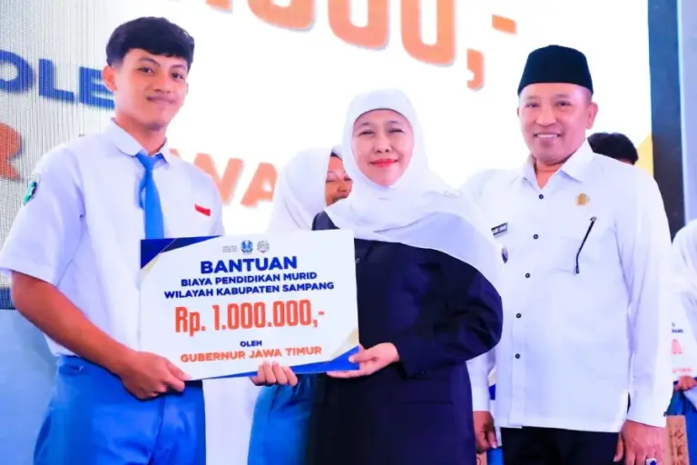 Khofifah Luncurkan Program MAMA MAU NAIK KELAS, Revitalisasi 60 Sekolah se-Madura Digelontor Rp47,8 Miliar