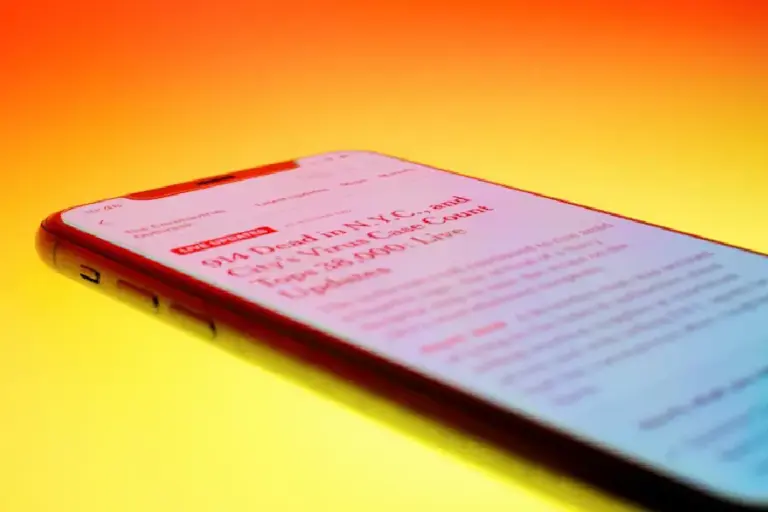 Disintermediasi: Ketika AI Jadi Perantara dan Media Kehilangan Pembacanya Ilustrasi portal berita (foto: Brian McGowan/unsplash)