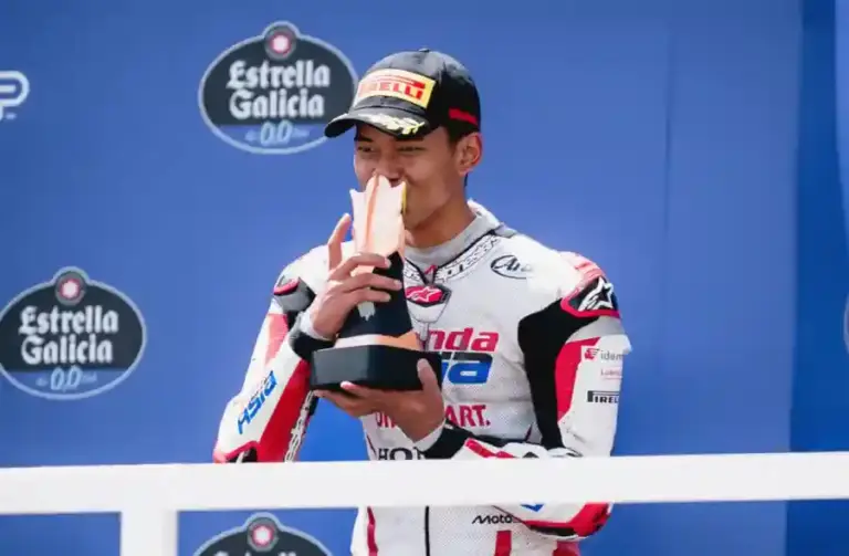 Veda Ega Pratama Raih Podium Moto3 Brasil 2026, Dapat Bonus Mobil dari Bos Tim