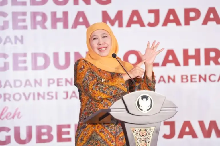 Resmikan Gerha Majapahit dan GOR BPBD Jatim, Khofifah Perkuat Sistem Logistik Bencana Berbasis Digital FIFO
