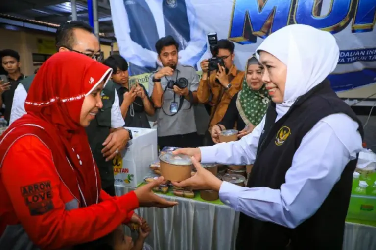 Pasar Murah Sidoarjo Jadi Instrumen Pengendali Inflasi, Khofifah Pastikan Harga Pangan Terjangkau