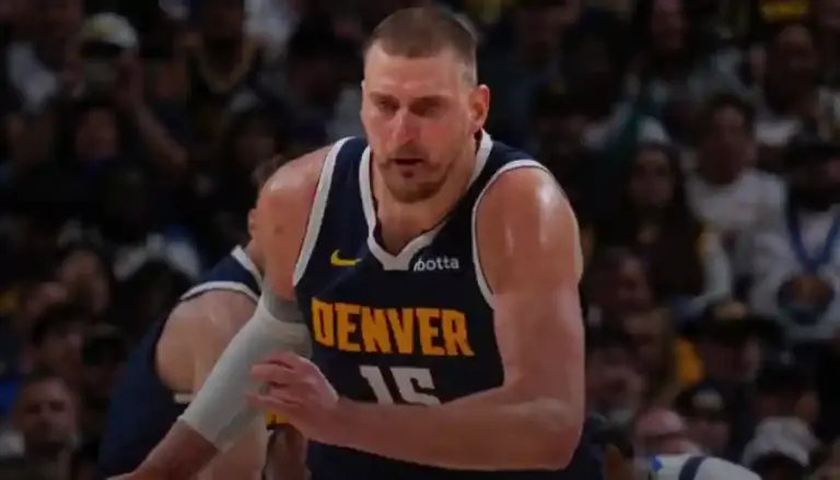 Nikola Jokic Ukir Sejarah NBA, Pemain Pertama Pimpin Rebound dan Assist dalam Satu Musim