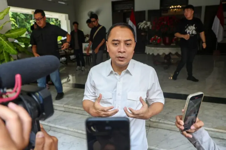 Surabaya Percepat Transisi Kendaraan Dinas ke Listrik, Target Tuntas Mei 2026