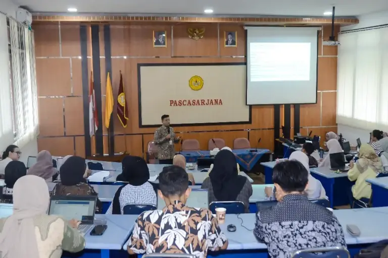 FPIK Unsoed Perkuat Integritas Riset, Hadirkan Pakar BRIN Bahas Strategi Publikasi Ilmiah di Era Digital FPIK Unsoed gelar kuliah umum strategi publikasi ilmiah dan integritas riset bersama BRIN, bahas tantangan era digital.