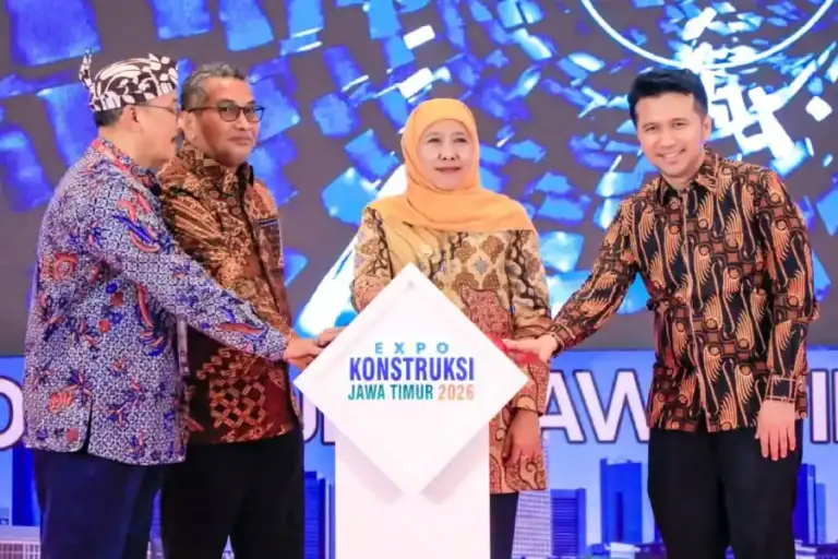 Gubernur Khofifah Buka Expo Konstruksi dan Kukuhkan Forum Jasa Konstruksi Jatim 2026, Dorong Sektor Jasa Konstruksi Jadi Motor Pertumbuhan Ekonomi dan Pencipta Lapangan Kerja