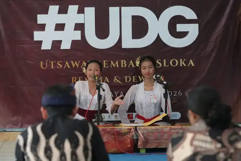 Pemkot Surabaya Gelar Utsawa Dharma Gita 2026, Perkuat Karakter Generasi Hindu dan Kepedulian Lingkungan Pemkot Surabaya membuka Utsawa Dharma Gita 2026 untuk memperkuat karakter generasi muda Hindu, literasi keagamaan, dan kepedulian lingkungan.