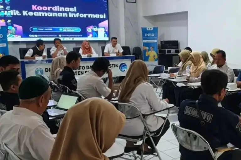 Gandeng BSSN dan BRIN, Pemkab Ponorogo Siapkan Audit Keamanan Informasi Layanan Digital SPBE Pemkab Ponorogo menggelar audit keamanan informasi SPBE menggunakan standar BSSN dan BRIN untuk menjamin kerahasiaan data layanan publik digital.