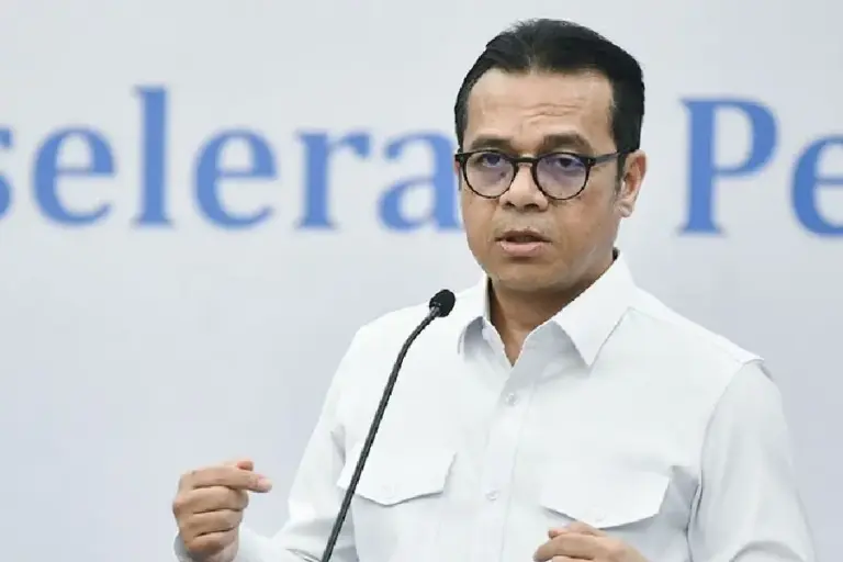 Komdigi Genjot Compute Cluster Nasional, Targetkan Indonesia Jadi Pemain Utama Industri AI Wakil Menteri Komunikasi dan Digital Nezar Patria